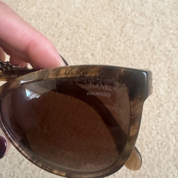 Chanel Cat Eye Sunglasses With Chain Temples & Brown Gradient Lenses - Picture 7 of 8